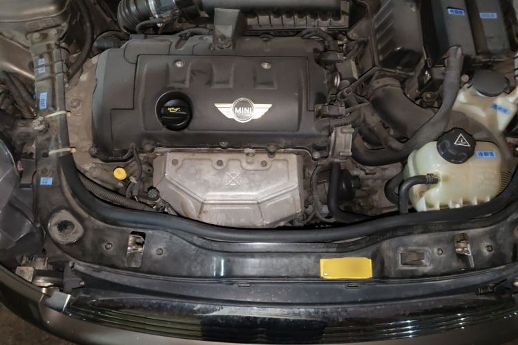 Used MINI 2011 1.6L COOPER Fun Engine Bay