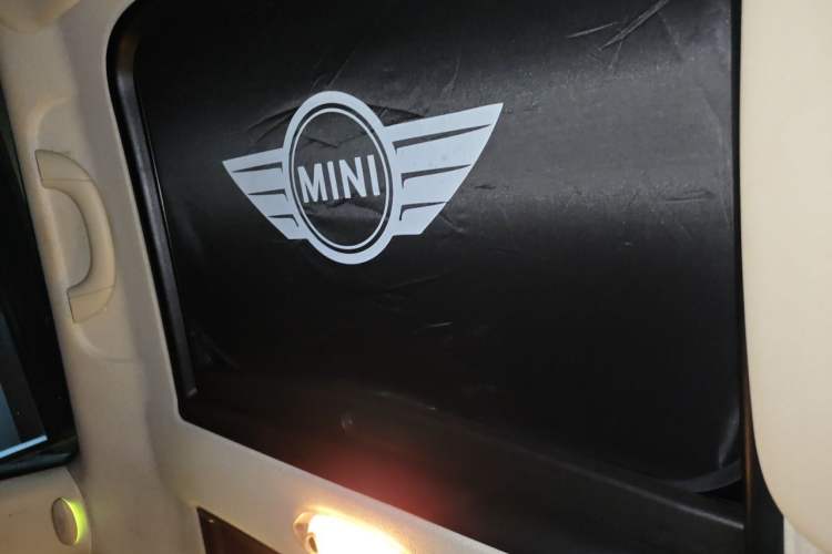Used MINI 2011 1.6L COOPER Fun Headliner
