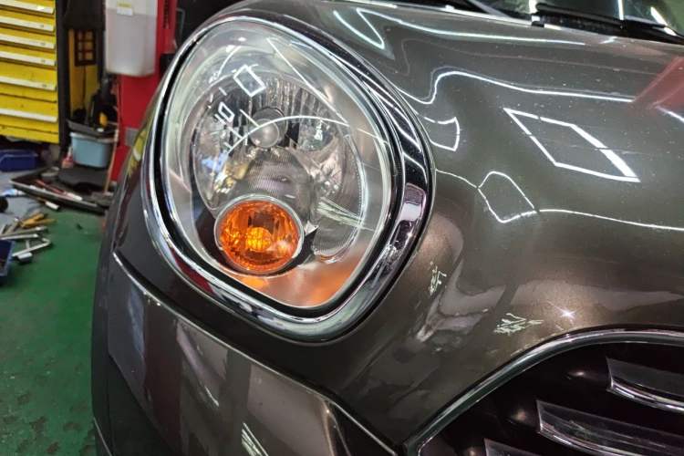 Used MINI 2011 1.6L ONE Right Front Headlight
