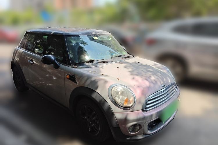 Used MINI 2011 1.6L ONE Front Right 45 Deg