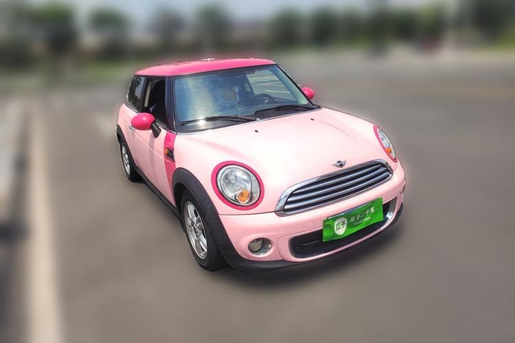 Used MINI 2011 1.6L ONE Front Right 45 Deg