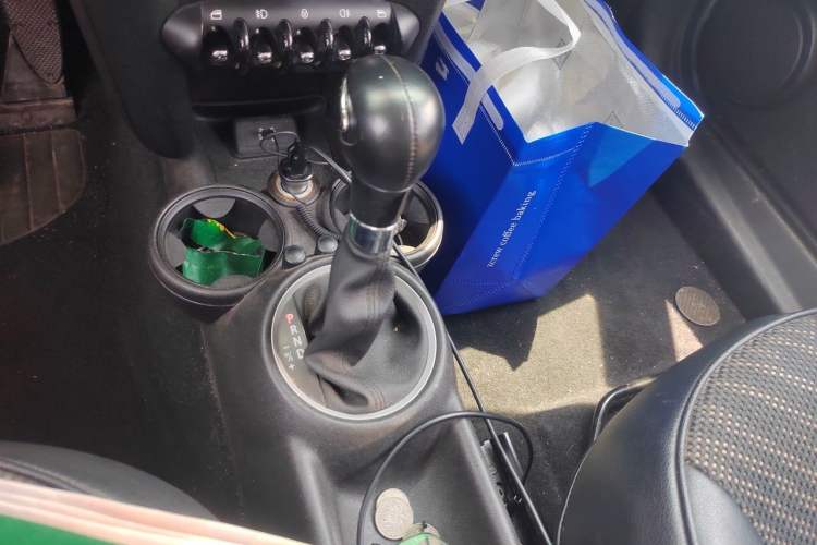 Used MINI 2011 1.6L ONE Gear Lever