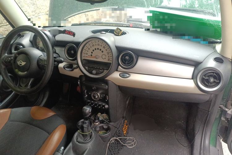 Used MINI 2011 1.6L COOPER Fun Center Console