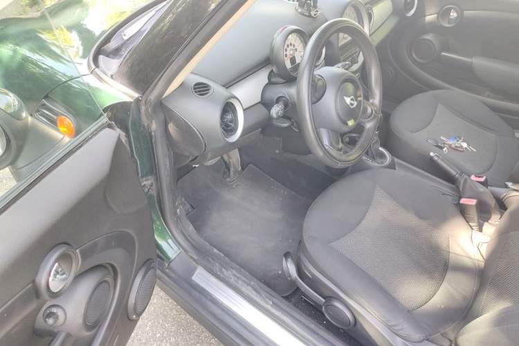 Used MINI 2011 1.6L ONE Driver Seat