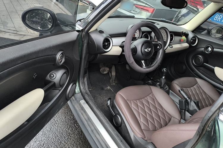 Used MINI 2011 1.6L ONE Driver Seat