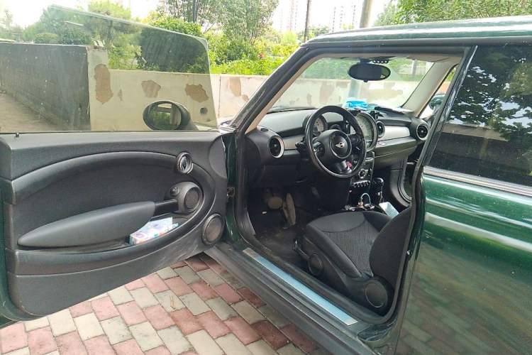 Used MINI 2011 1.6L ONE Driver Seat