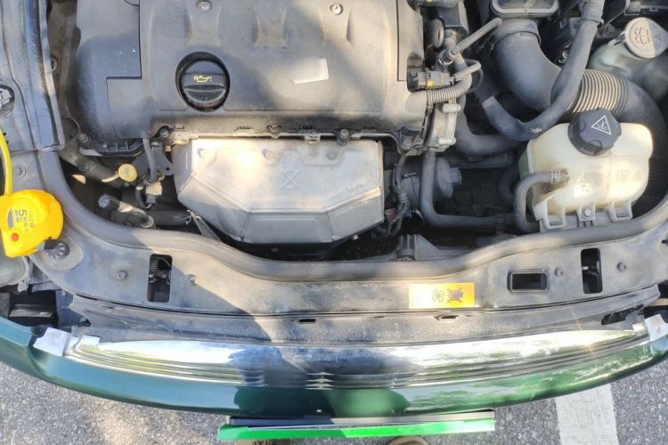 Used MINI 2011 1.6L ONE Engine Bay
