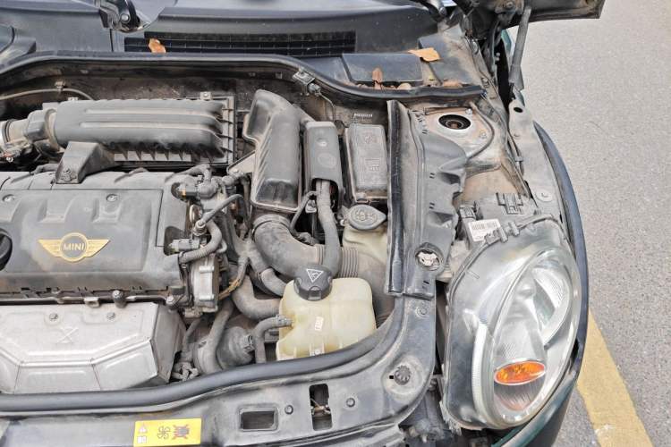 Used MINI 2011 1.6L COOPER Fun Engine Bay Left