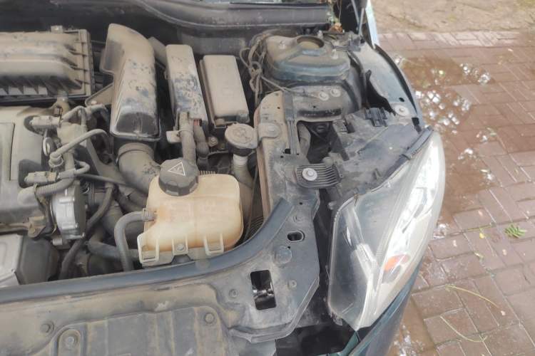 Used MINI 2011 1.6L COOPER Fun Engine Bay Left