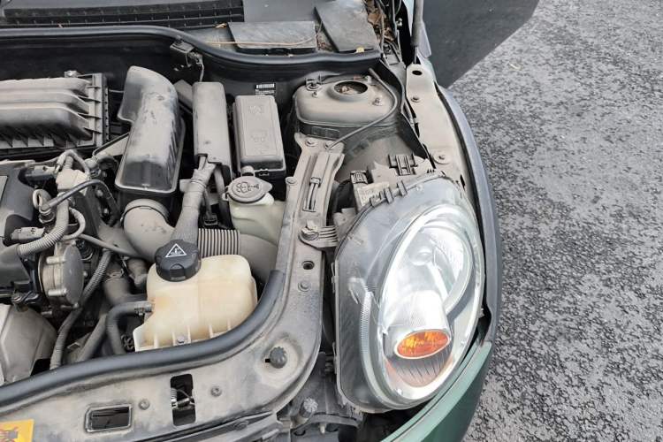 Used MINI 2011 1.6L ONE Engine Bay Left