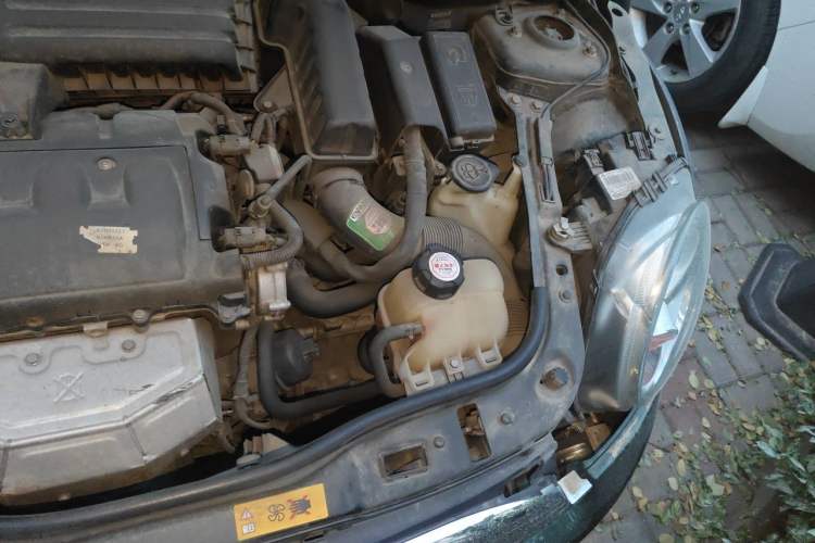 Used MINI 2011 1.6L ONE Engine Bay Left