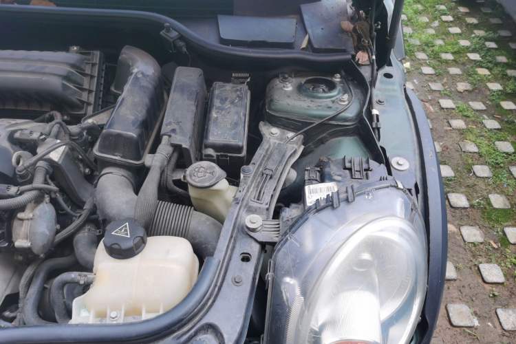 Used MINI 2011 1.6L ONE Engine Bay Left