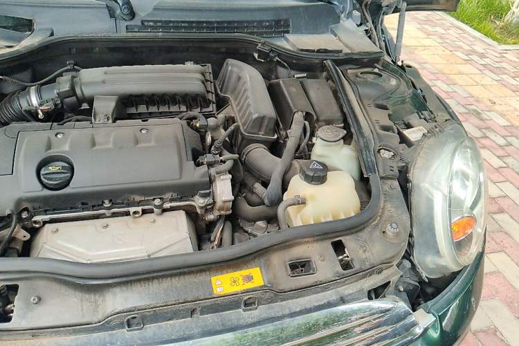 Used MINI 2011 1.6L ONE Engine Bay Left