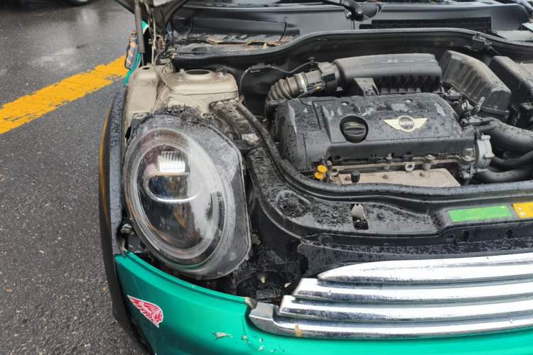 Used MINI 2011 1.6L COOPER Fun Engine Bay Right