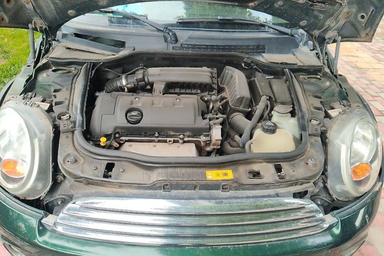 Used MINI 2011 1.6L ONE Engine Bay