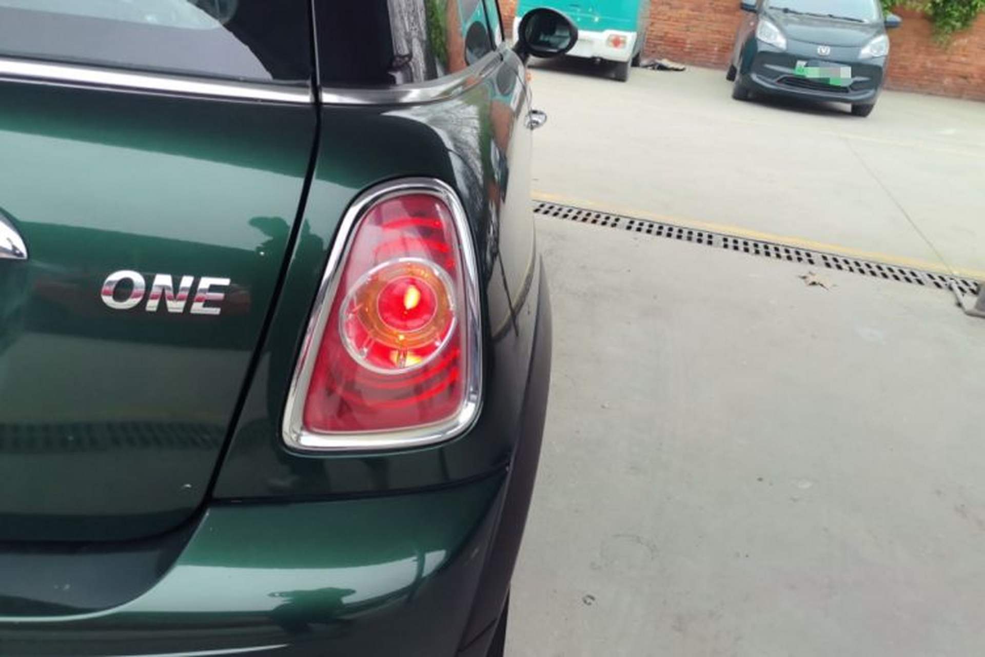 Used MINI 2011 1.6L ONE Exterior 3