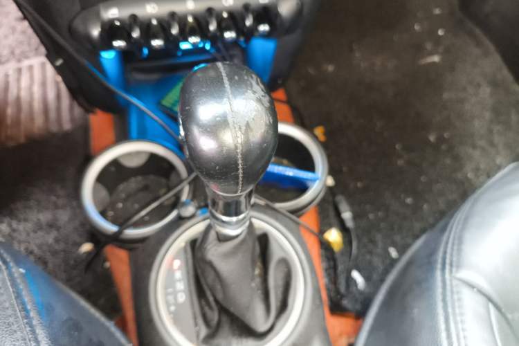 Used MINI 2011 1.6L COOPER Fun Gear Lever