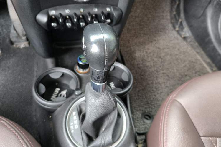 Used MINI 2011 1.6L ONE Gear Lever