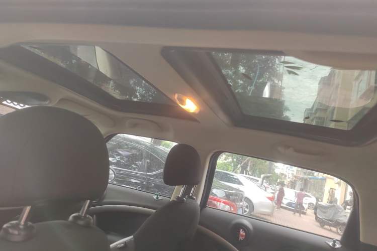 Used MINI 2011 1.6L COOPER Fun Headliner