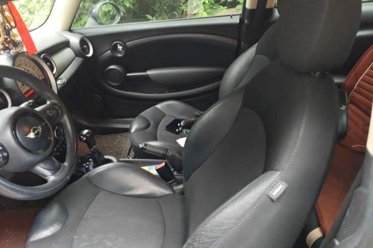 Used MINI 2011 1.6L COOPER Fun Left Front Seat