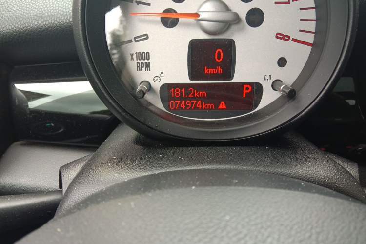 Used MINI 2011 1.6L COOPER Excitement Odometer Close Up