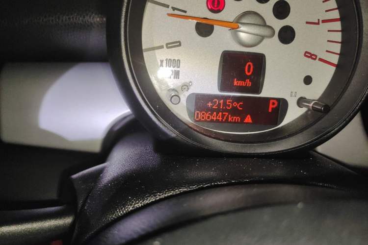 Used MINI 2011 1.6L COOPER Fun Odometer Close Up