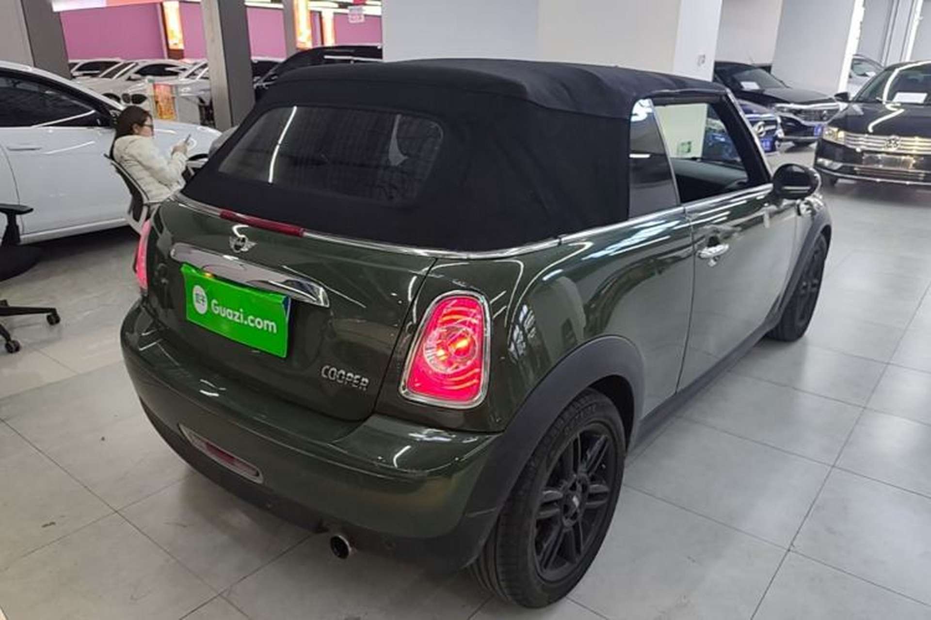 Used MINI 2011 1.6L COOPER CABRIO Rear Right 45 Deg
