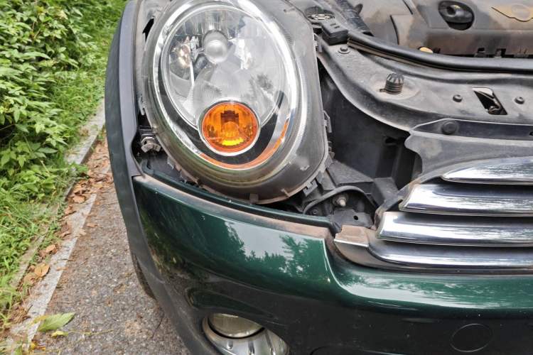 Used MINI 2011 1.6L COOPER Fun Right Front Headlight