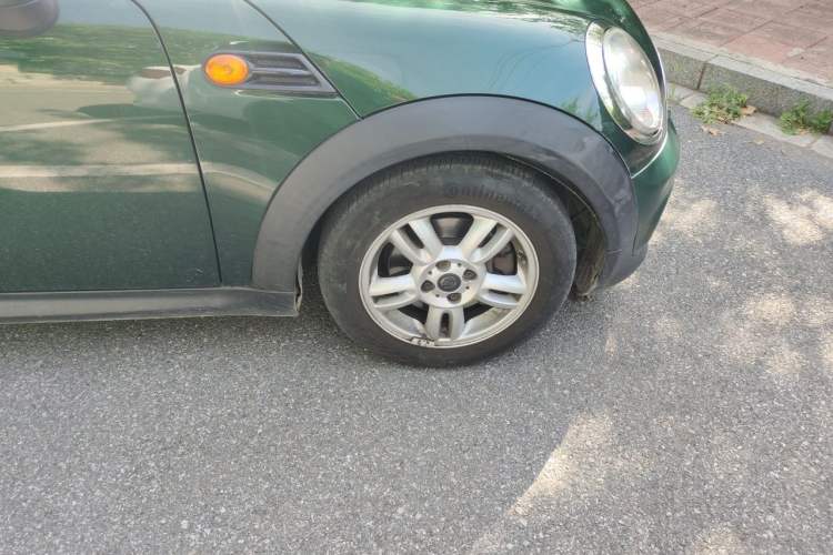 Used MINI 2011 1.6L ONE Right Front Wheel Hub