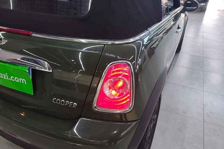 Used MINI 2011 1.6L COOPER CABRIO Right Rear Taillight