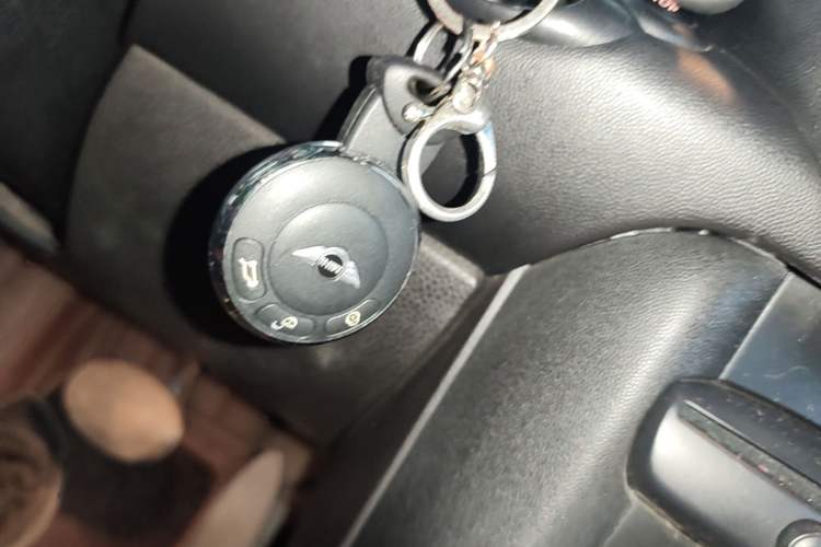 Used MINI 2011 1.6L COOPER CABRIO Vehicle Key