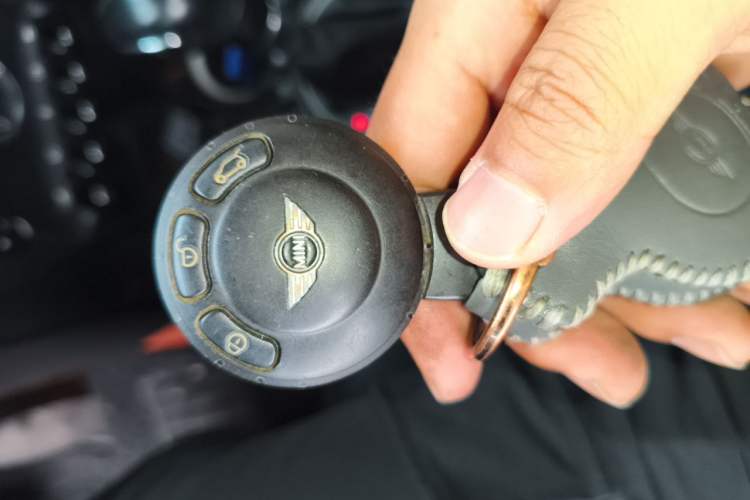 Used MINI 2011 1.6L COOPER Fun Vehicle Key