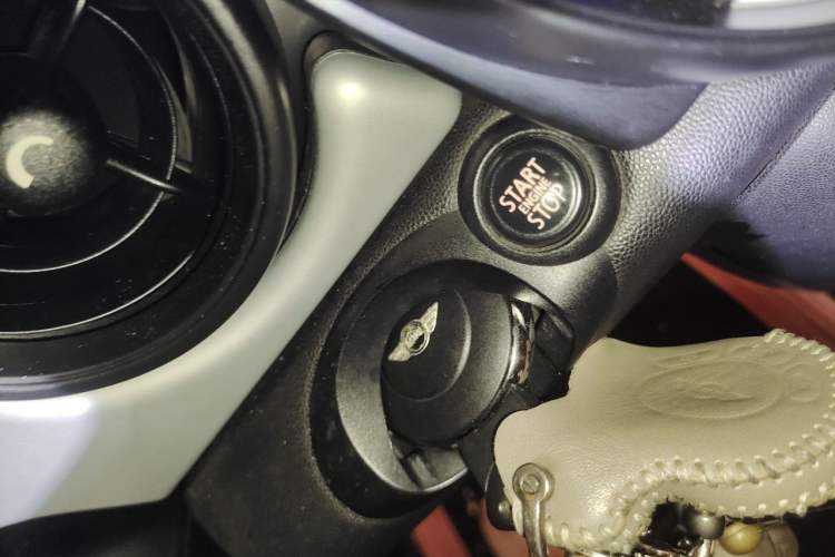 Used MINI 2011 1.6L COOPER Fun Vehicle Key