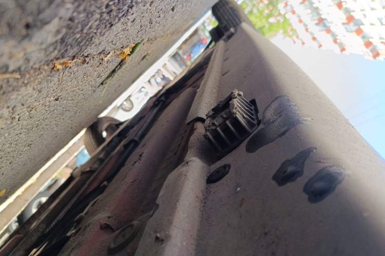 Used MINI 2011 1.6L ONE Chassis Front Right