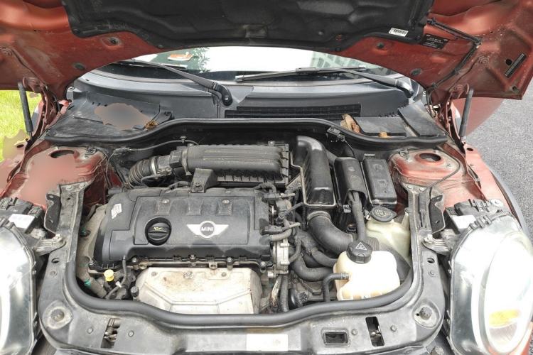 Used MINI 2011 1.6L COOPER Fun Engine Bay