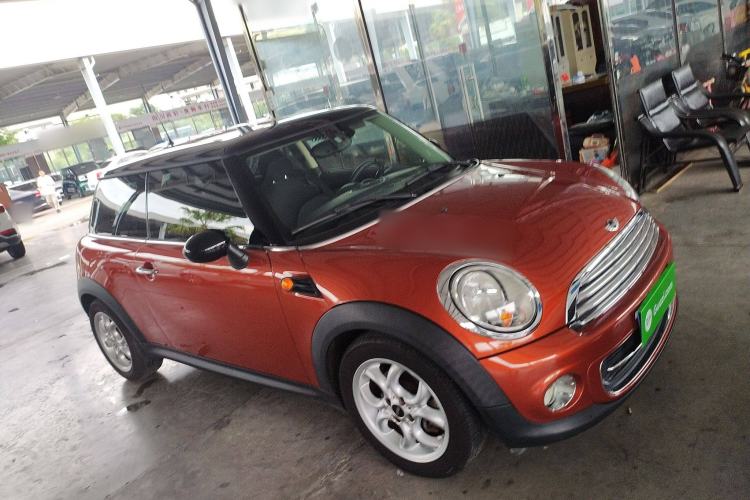 Used MINI 2011 1.6L COOPER Fun Exterior 2