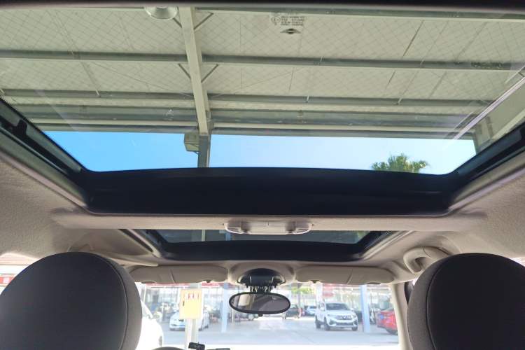 Used MINI 2011 1.6L COOPER Fun Headliner