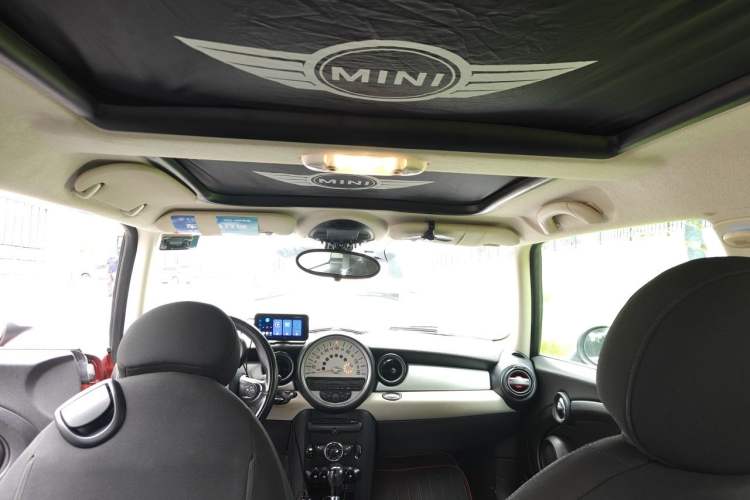 Used MINI 2011 1.6L COOPER Fun Headliner