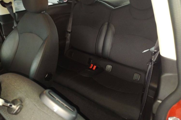 Used MINI 2011 1.6L COOPER Fun Interior 1