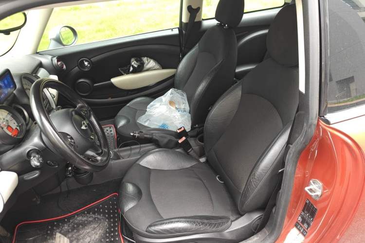 Used MINI 2011 1.6L COOPER Fun Left Front Seat
