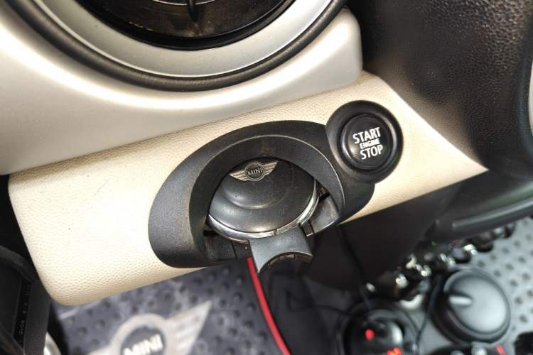 Used MINI 2011 1.6L COOPER Fun Vehicle Key