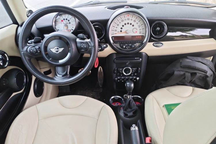 Used MINI 2011 1.6T COOPER S Center Console
