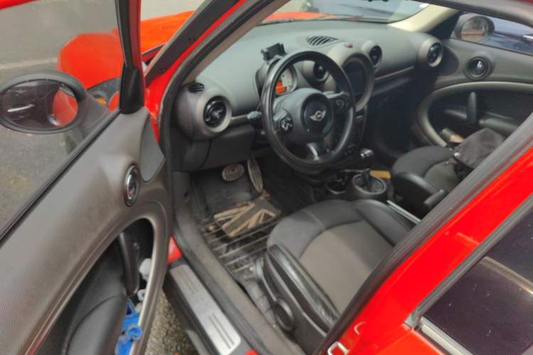 Used MINI 2011 1.6L COOPER CABRIO Driver Seat