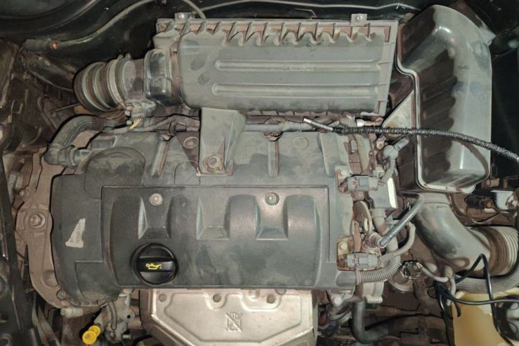Used MINI 2011 1.6L ONE Engine Bay