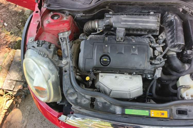 Used MINI 2011 1.6L ONE Engine Bay Right