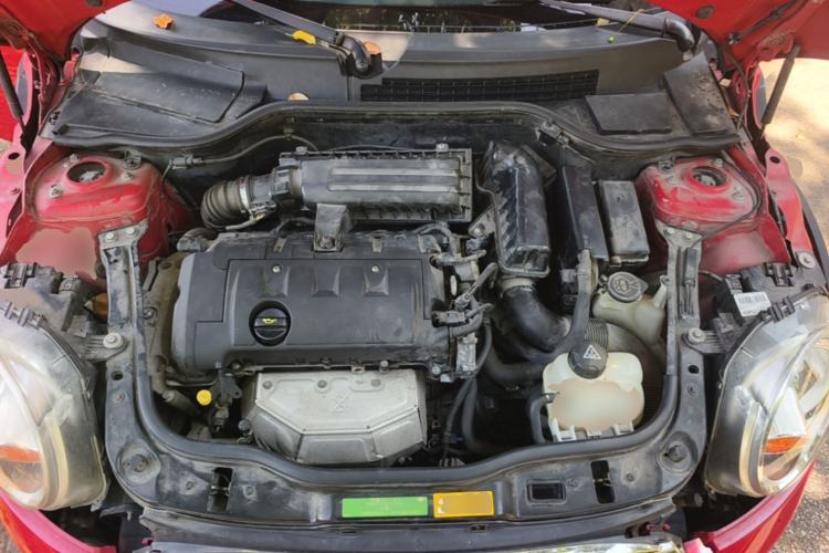 Used MINI 2011 1.6L ONE Engine Bay