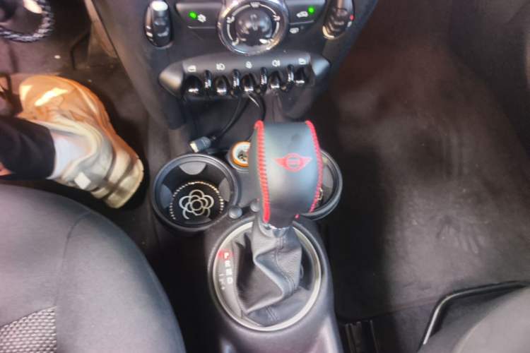 Used MINI 2011 1.6L ONE Gear Lever