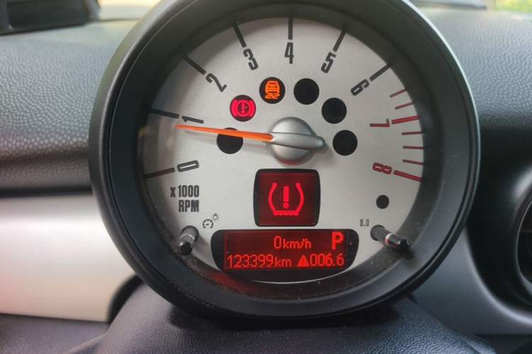 Used MINI 2011 1.6L ONE Instrument Cluster