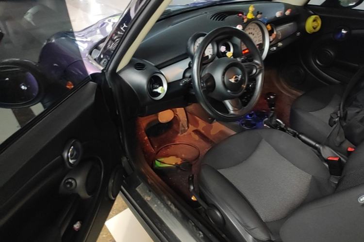 Used MINI 2011 1.6L ONE Driver Seat
