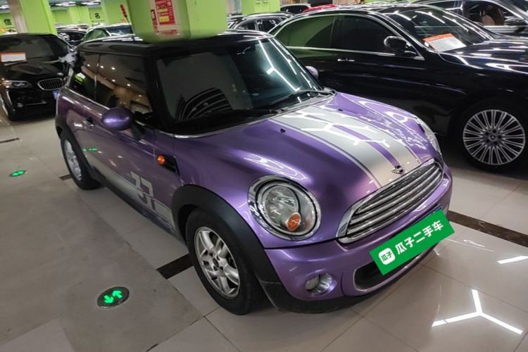 Used MINI 2011 1.6L ONE Front Right 45 Deg